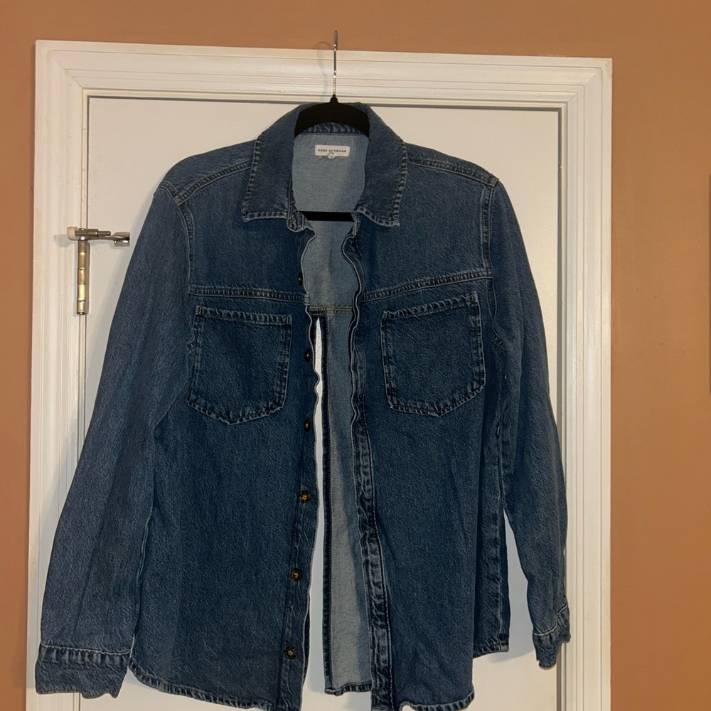 Good American Split Back Button-Up Denim Shirt